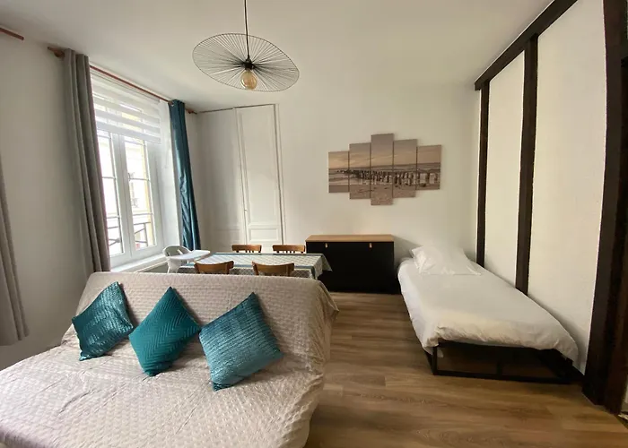 Les Bleuets, Free Secure Parking Διαμέρισμα